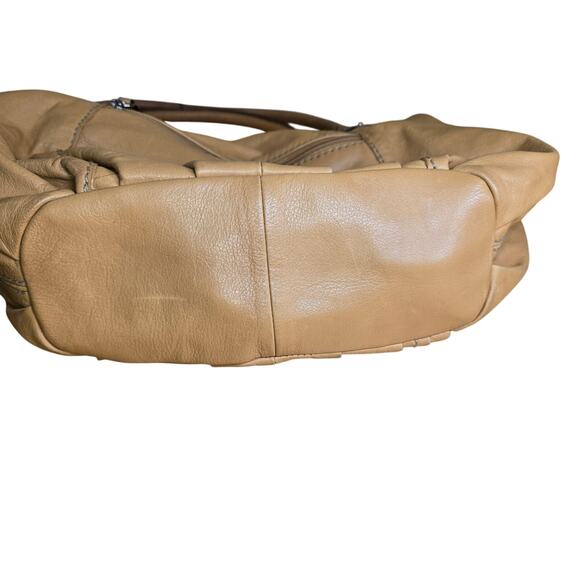 Tan Tignanello Soft Leather Purse Handbag 15x10x4 with Matching Wallet 7.5x4 - Picture 11 of 13